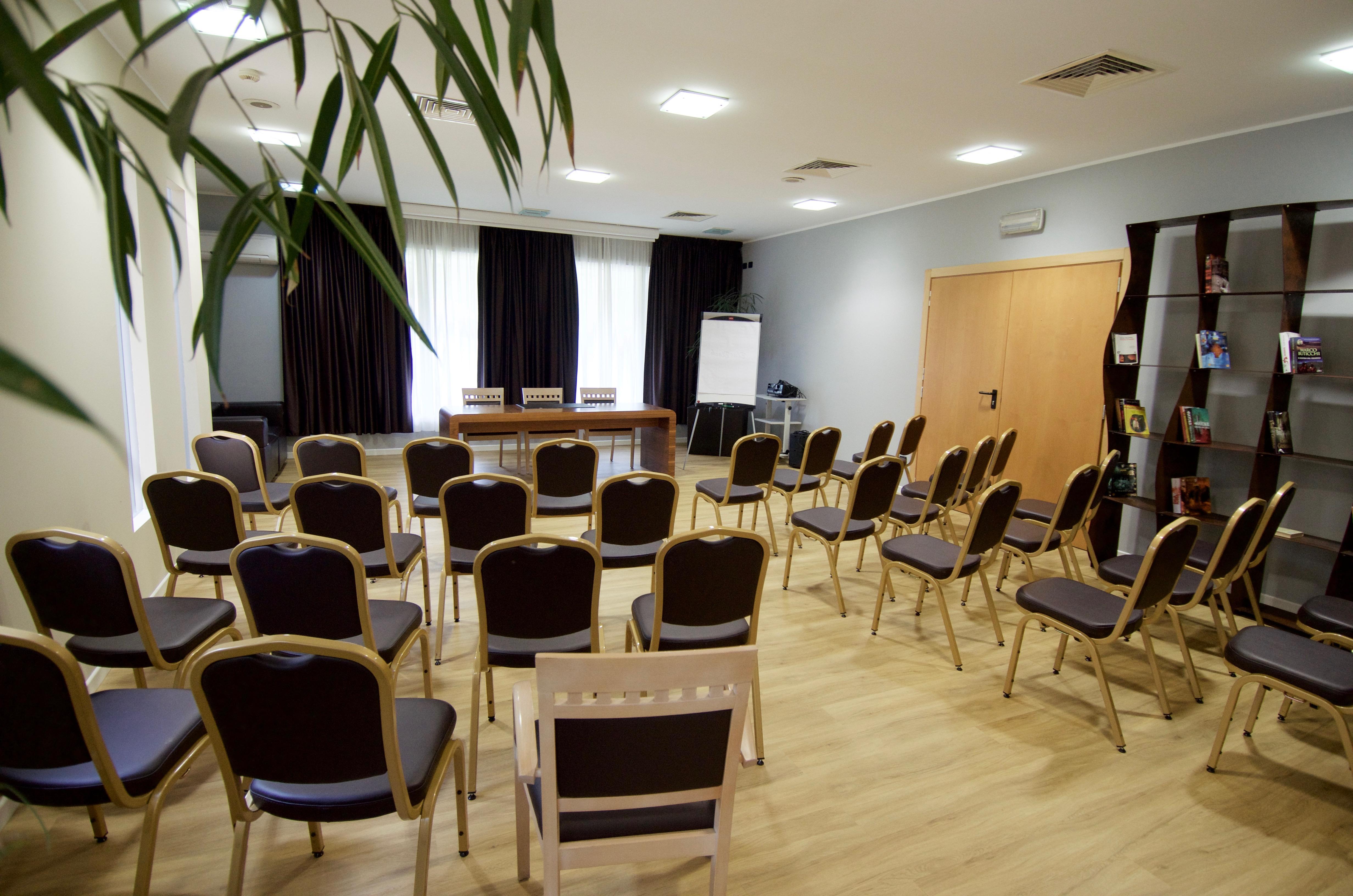 Hilton Garden Inn Milan Malpensa Somma Lombardo Ngoại thất bức ảnh