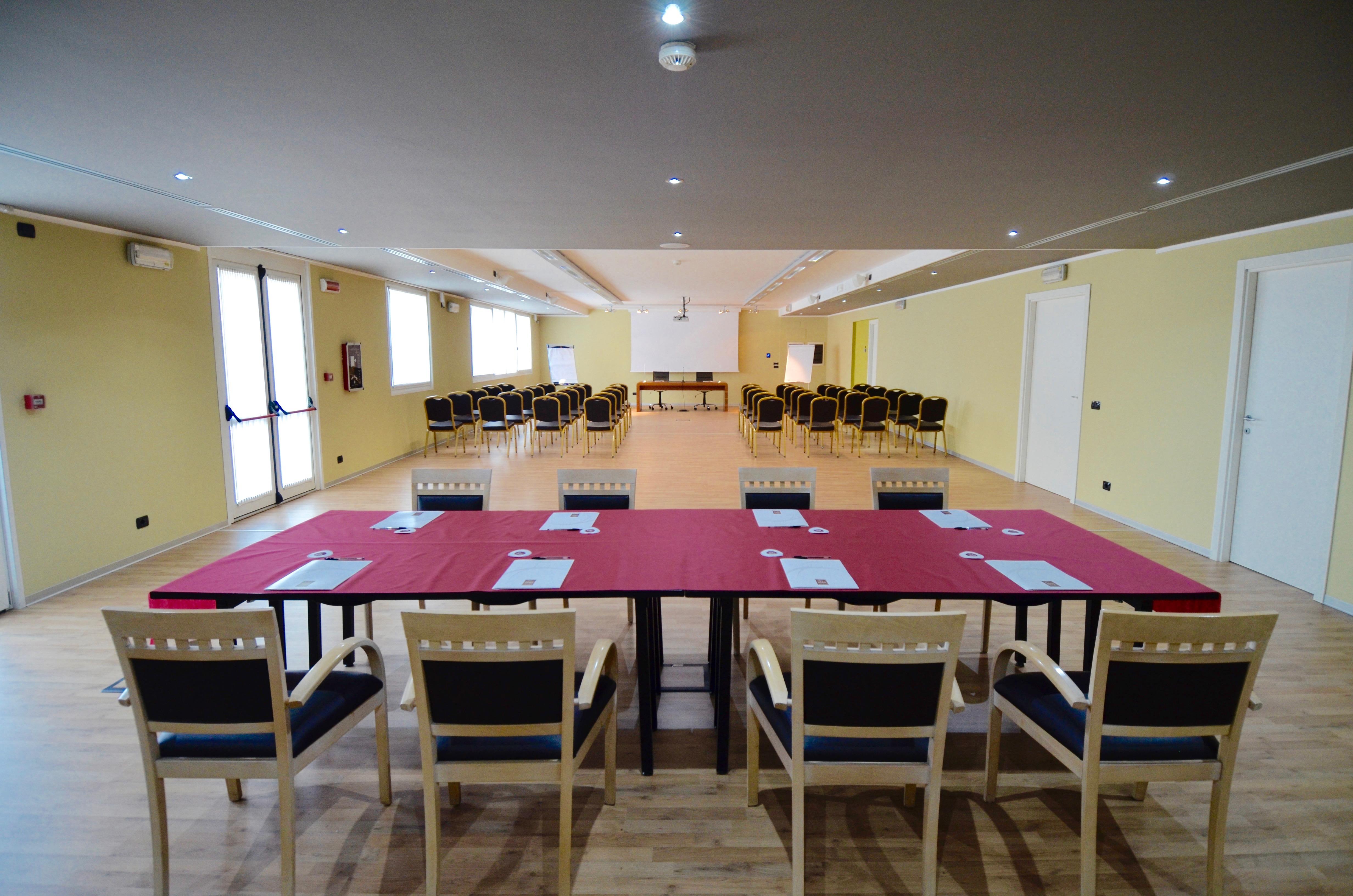 Hilton Garden Inn Milan Malpensa Somma Lombardo Ngoại thất bức ảnh